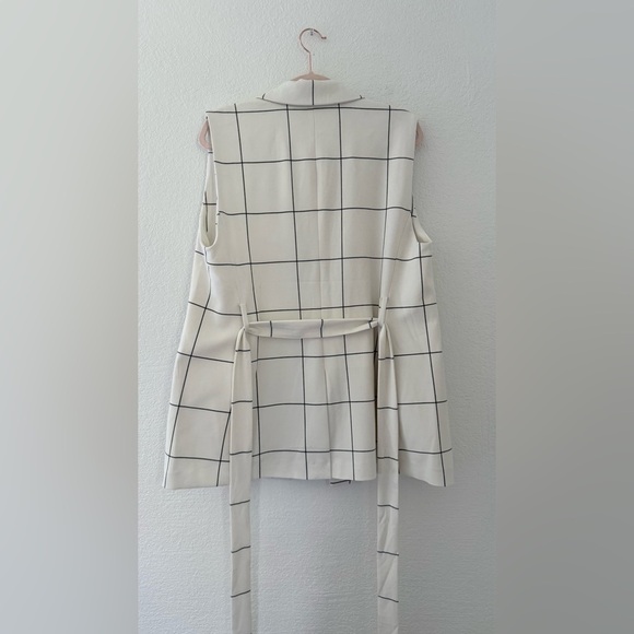 Ann Taylor White Pantsuit Elegant and Versatile - Picture 9 of 11